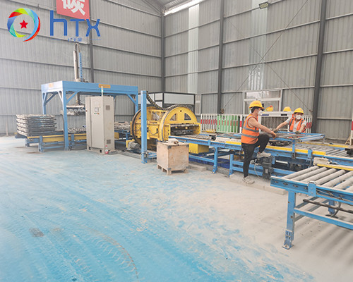 Machinerie de coulée à l'eau humide contrôlée par un PLC, machine de fabrication de pierres de taille multifonctionnelle
