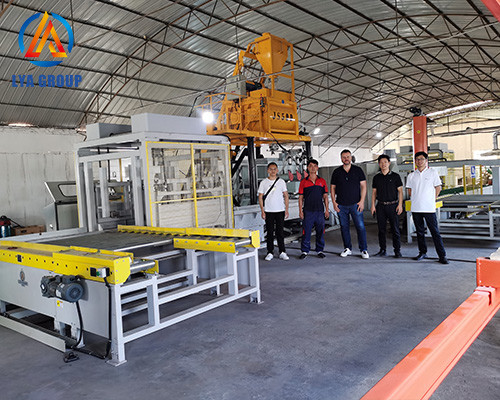 Machine automatique de dosage du béton pour une ligne de production de pierre artificielle de grande capacité