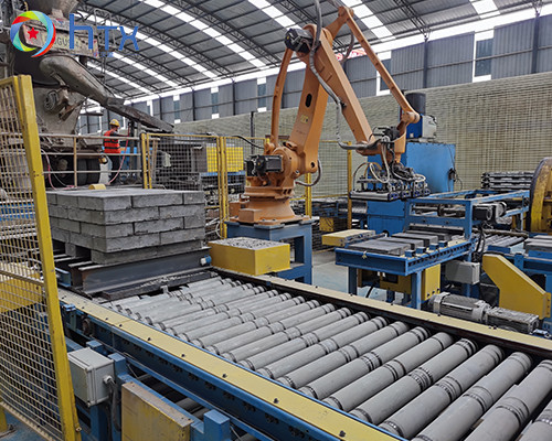 Machine de fabrication de murs de support de blocs de béton